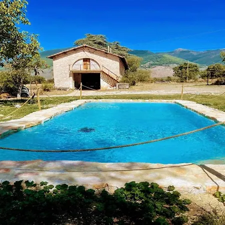 Exclusive Pool-open All Year-spoleto Biofarm-slps 8-village Shops, Bar1 Km 6 *
