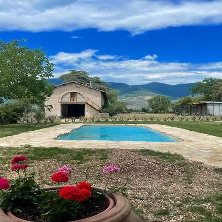 Exclusive Pool-open All Year-spoleto Biofarm-slps 8-village Shops, Bar1 Km 6 *